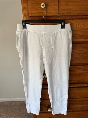 J. Jill White Cropped Knit Pants